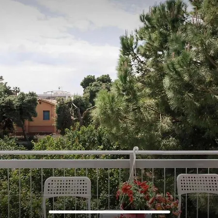 Seaside 2 Bedroom In Voula * אתונה