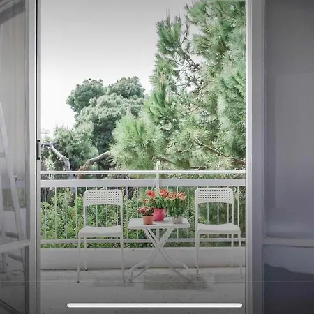 Seaside 2 Bedroom In Voula דירה אתונה